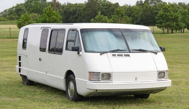 Vixen 21 TD: Τροχόσπιτο με 6κύλινδρο μοτέρ BMW και τελική ταχύτητα 160Km/h!