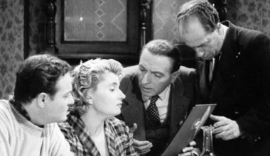 Όταν ο Λάμπρος Κωνσταντάρας κατέστρεψε ένα διθέσιο MG στα γυρίσματα της ταινίας «Ούτε γάτα ούτε ζημιά» 