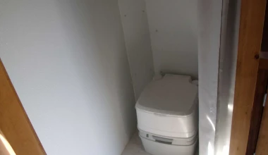 Το Big Rig τροποποιήθηκε σε ένα άνετο τροχόσπιτο που ο ιδιοκτήτης του το κοστολογεί πάνω από 20.000 ευρώ [Video]