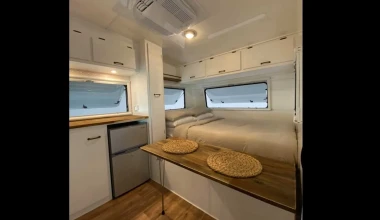 Vintage τροχόσπιτο Volkswagen - Vintage μέχρι να δεις το εσωτερικό του! [Video]