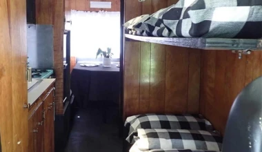 Θα έδινες 35.000 ευρώ για αυτό το αλουμινένιο vintage τροχόσπιτο; [Video]