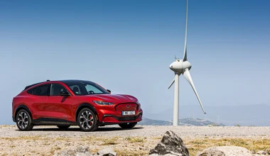Ποιο ηλεκτρικό SUV πέτυχε ρεκόρ με αυτονομία που ξεπερνά τα 805 χιλιόμετρα;
