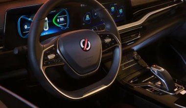 Mobilize Limo: Το ηλεκτρικό Renault που προορίζεται αποκλειστικά για επαγγελματικό