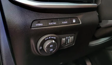 Δοκιμάζουμε το νέο Jeep Compass 4xe Plug-in Hybrid 240 PS