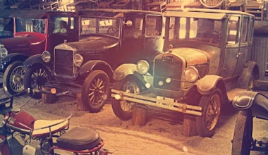 Ανακαλύφθηκαν σε αχυρώνα 50 σπάνια μοντέλα της Ford! 