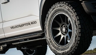 To Ford F-150 Raptor 