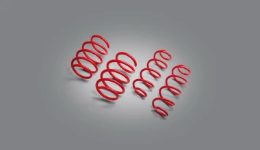 Νέα «επιθετική» περιβολή από την Toyota για το Corolla sedan