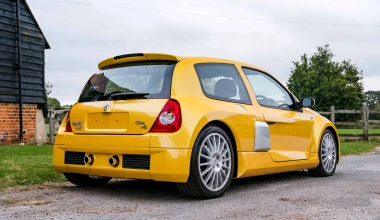 Αυτό το Renault Clio κοστίζει τουλάχιστον 83.000 ευρώ 