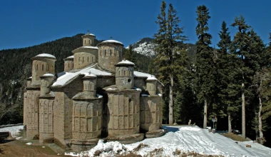 Road trip σε 4 Φθινοπωρινές διαδρομές με το Vector 4Seasons Gen-3 της Goodyear