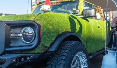 Έβαλαν στο αμάξωμα του Ford Bronco κανονικό γρασίδι! [video]