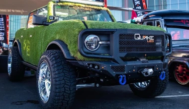 Έβαλαν στο αμάξωμα του Ford Bronco κανονικό γρασίδι! [video]