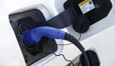 Δοκιμή Suzuki Across Plug-in Hybrid: Άκρως δελεαστικό