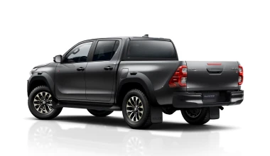 Αυτό είναι το νέο Toyota Hilux GR Sport
