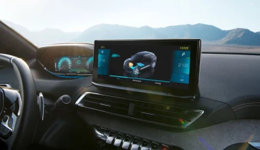 Δοκιμή Peugeot 3008 Hybrid4 e-EAT8 300 PS: Straight flush! 