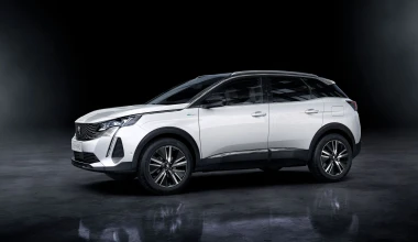 Δοκιμή Peugeot 3008 Hybrid4 e-EAT8 300 PS: Straight flush!