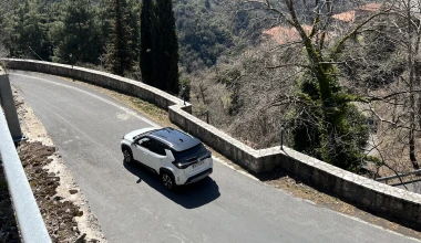 Δοκιμή Toyota Yaris Cross Hybrid AWD-i: Ο σταρ της αγοράς