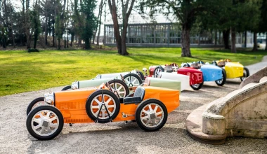 Κι όμως, κάποιος αγόρασε 8 Bugatti! 