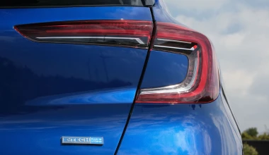 Δοκιμή Renault Captur E-Tech PHEV: Το Β-SUV που μπαίνει στην πρίζα