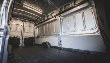 Οδηγούμε το Ford E-Transit: Το απόλυτο ηλεκτρικό van για τον επαγγελματία 