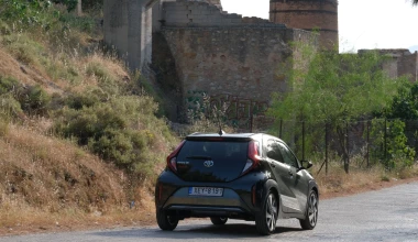 Οδηγούμε το νέο Toyota Aygo X στην Ελλάδα