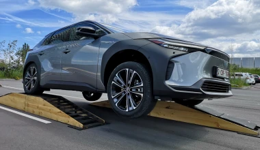 Οδηγούμε το Toyota bZ4X - Είναι το καλύτερο οικογενειακό ηλεκτρικό SUV;