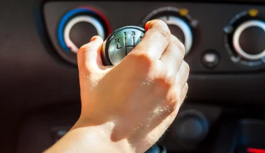 Έχεις και εσύ μία από τις 10 κακές συνήθειες; Πρόσεχε γιατί καταστρέφουν το αυτοκίνητο