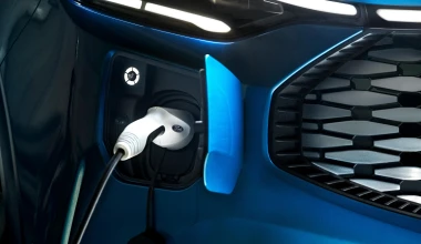 Ford E-Transit Custom: Το νέο αμιγώς ηλεκτροκίνητο επαγγελματικό είναι εδώ!