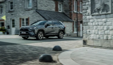Δοκιμή Toyota RAV4 plug-in hybrid: Είναι το απόλυτο οικογενειακό SUV;