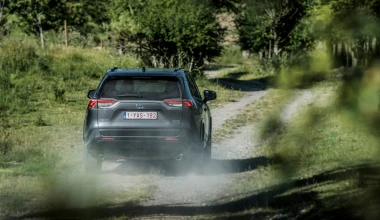 Δοκιμή Toyota RAV4 plug-in hybrid: Είναι το απόλυτο οικογενειακό SUV;