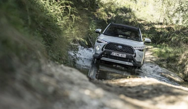 Οδηγούμε το νέο υβριδικό Toyota Corolla Cross στην Ισπανία