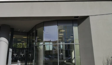 Αυτή είναι η πρώτη αντιπροσωπεία της Tesla στην Ελλάδα: Πού βρίσκεται - Πότε ανοίγει