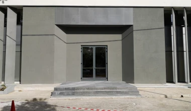 Αυτή είναι η πρώτη αντιπροσωπεία της Tesla στην Ελλάδα: Πού βρίσκεται - Πότε ανοίγει