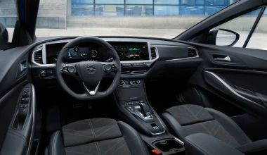 Δοκιμή Opel Grandland PHEV 225 PS: Πολυταξιδευτής