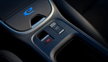 Jeep Avenger: Στην Ελλάδα το νέο ηλεκτρικό SUV - Τιμή