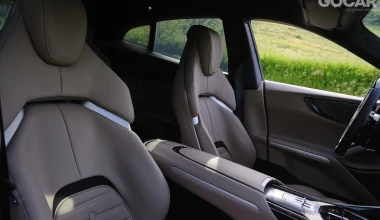 Οδηγούμε τη Ferrari Purosangue - Η στιγμή που γράφεται Ιστορία [video]