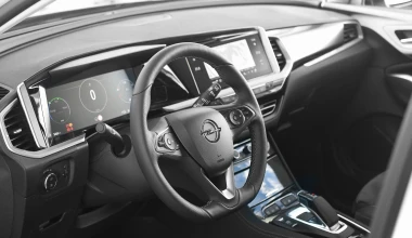 Δοκιμή Opel Grandland GSe e-AWD 300 PS: Χρησμός