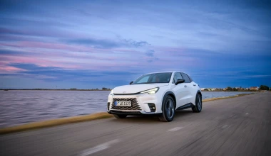 Οδηγούμε το νέο Lexus LBX: Ταράζει τα νερά το premium B-SUV