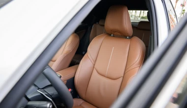 Οδηγούμε το νέο Lexus LBX: Ταράζει τα νερά το premium B-SUV