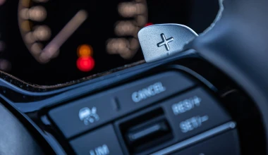 Δοκιμή Honda ZR-V e:HEV 184 PS: Midfielder 