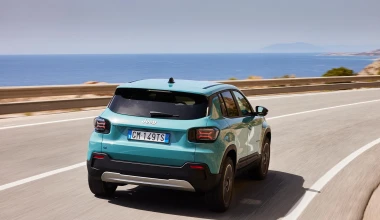 Jeep Avenger: Tώρα με κινητήρα βενζίνης, υβριδικό ή ηλεκτρικό και πιο προσιτό από ποτέ με 23.990 €