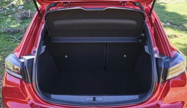 Δοκιμή Peugeot 208 1.2 Hybrid 100: Understatement!