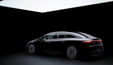 Νέα Mercedes EQS: Με οθόνη 141 cm και αυτονομία 799 km! 
