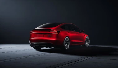 Στην Ελλάδα το νέο Tesla Model 3 Performance - Η τιμή του 