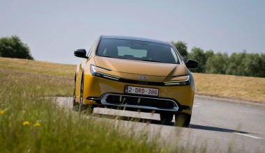 Toyota Prius Plug-in Hybrid: Η επιτομή του υβριδισμού