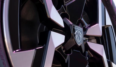 Γιατί όλοι αγοράζουν αυτά τα δύο SUV της Peugeot; Τι διαφορετικό έχουν

