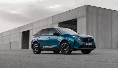 Γιατί όλοι αγοράζουν αυτά τα δύο SUV της Peugeot; Τι διαφορετικό έχουν

