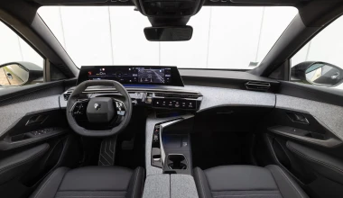 Δοκιμή Peugeot E-3008 210 PS 73 kWh: Το καλό σερβίτσιο