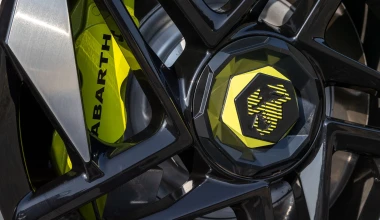 Οδηγούμε στο Balocco το Abarth 600e: Scorpionissima