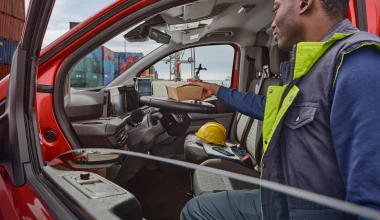 Ford Transit Custom: Το van με τις τεράστιες δυνατότητες, τώρα με μηνιαίο μίσθωμα από 378€!