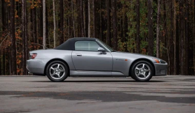 Αυτό είναι το Honda S2000 με τα λιγότερα χιλιόμετρα! Πόσο πουλήθηκε; 